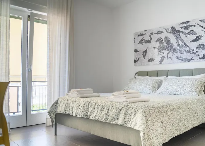 Hipaestum Couette-café 3*